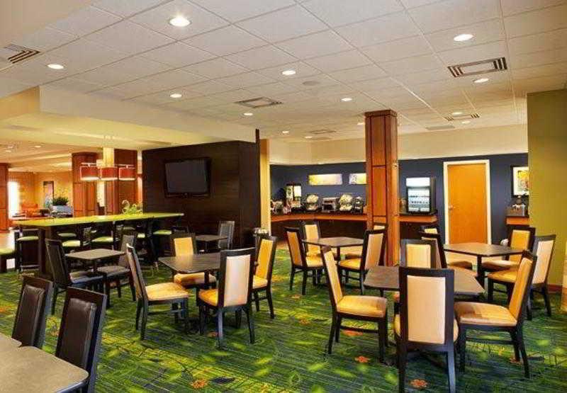 Fairfield Inn & Suites By Marriott Toronto מיסיסאוגה מראה חיצוני תמונה