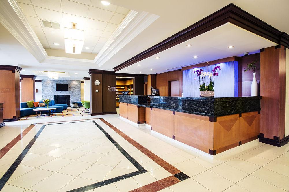 Fairfield Inn & Suites By Marriott Toronto מיסיסאוגה מראה חיצוני תמונה