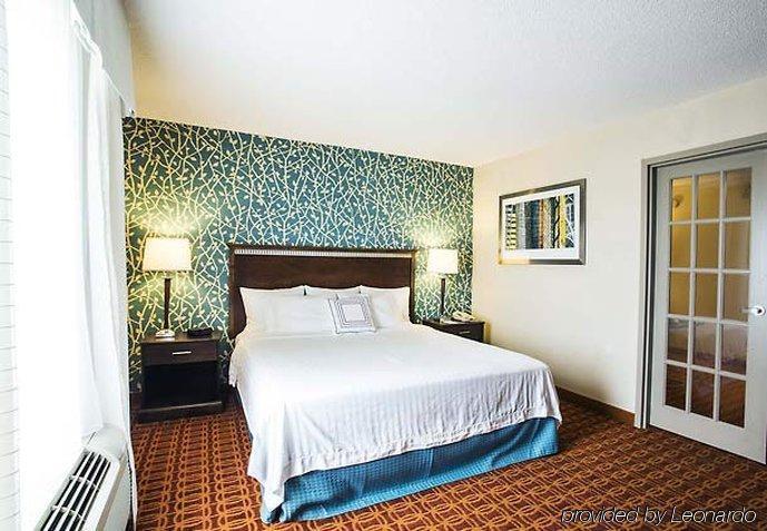 Fairfield Inn & Suites By Marriott Toronto מיסיסאוגה מראה חיצוני תמונה